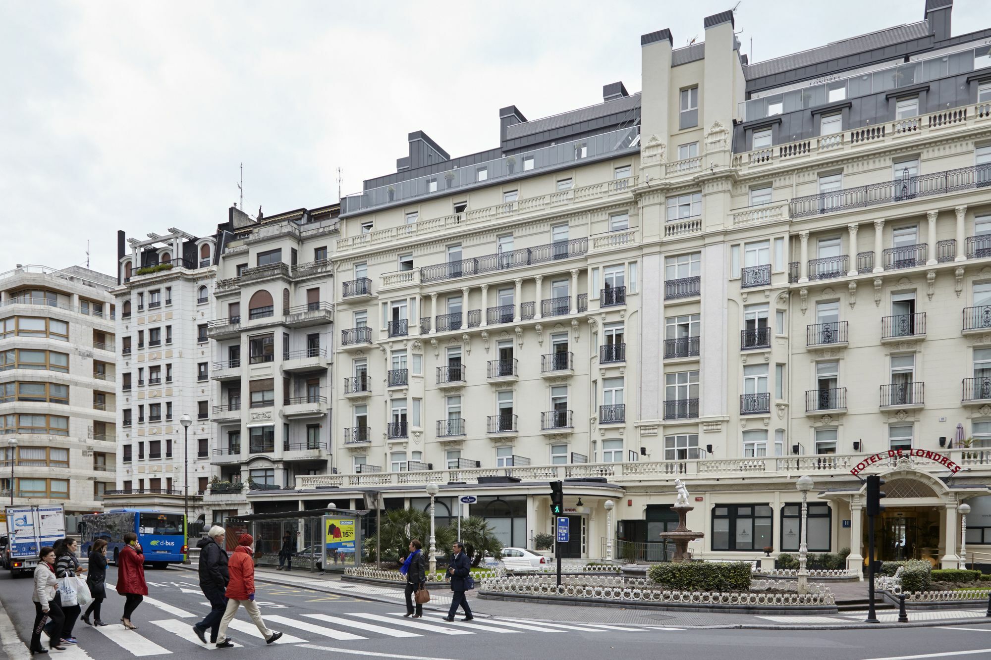 Zubiri Plaza Apartment By Feelfree Rentals San Sebastián Kültér fotó